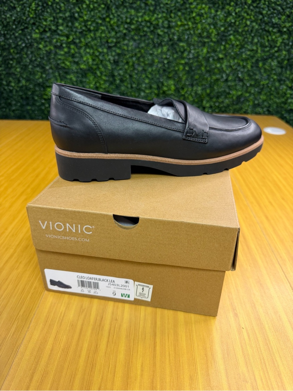 Vionic Cleo Classic Loafer Black Women’s Size 9 MSRP $150 NEW